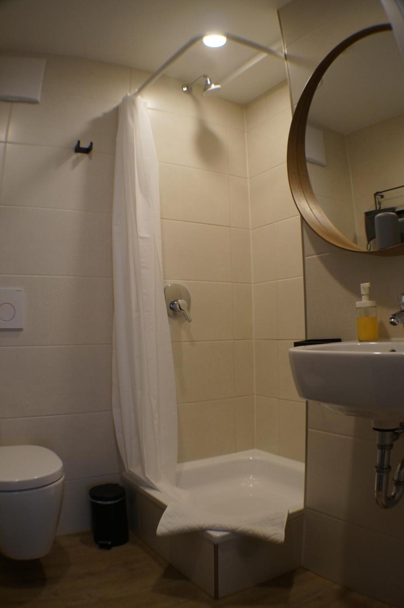 Hofgut Stefan Hostel Uhldingen-Muhlhofen Bagian luar foto